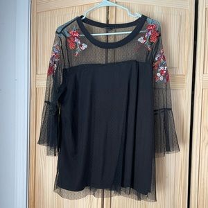 Mesh embroidered top